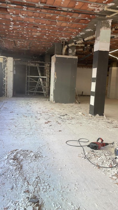 Demolición interior de local - Reformas Marian Zaragoza