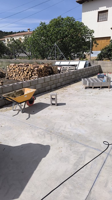 Muro de bloque de hormigón - Reformas Marian Zaragoza