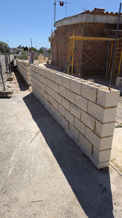 Muro de bloque de hormigón - Reformas Marian Zaragoza
