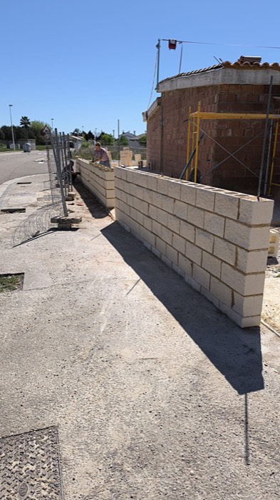 Muro de bloque de hormigón - Reformas Marian Zaragoza