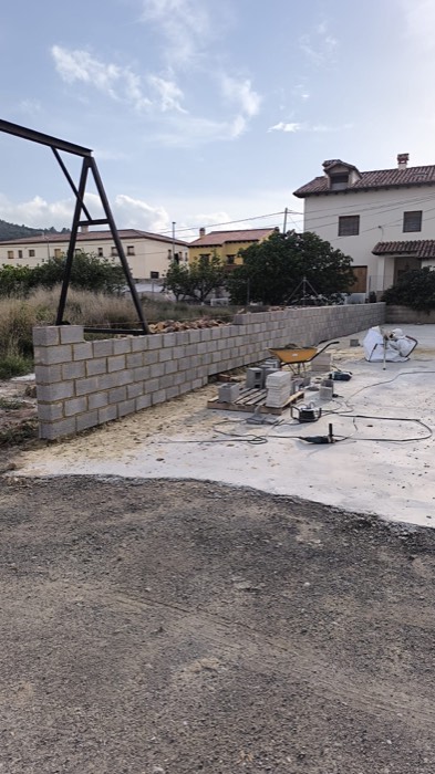Muro de bloque de hormigón - Reformas Marian Zaragoza